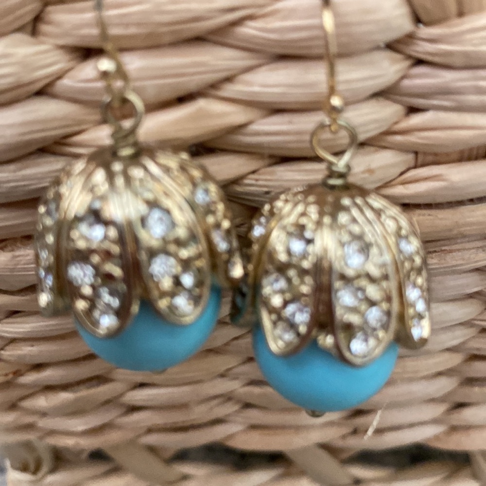2 set of new dangle earrings - Picture 4 of 9